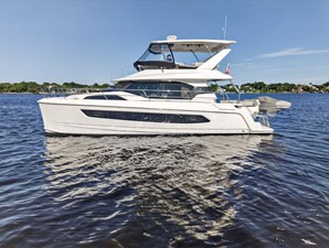 Aquila 44 YACHT 0 2024 Aquila 44 YACHT 1