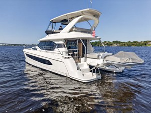 Aquila 44 YACHT 1 2024 Aquila 44 YACHT 2