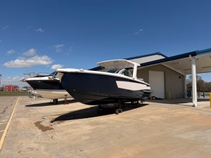 Aviara AV32 0 2025 Aviara AV32 1