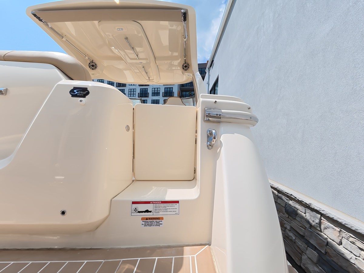 2027 Scout 288 Dorado 11