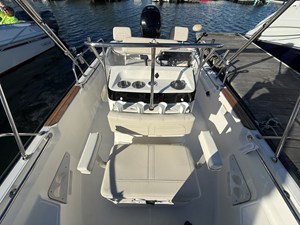 Boston Whaler 170 MONTAUK 10 2025 Boston Whaler 170 MONTAUK 11