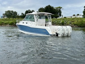 Boston Whaler 345 CONQUEST 6 2019 Boston Whaler 345 CONQUEST 7