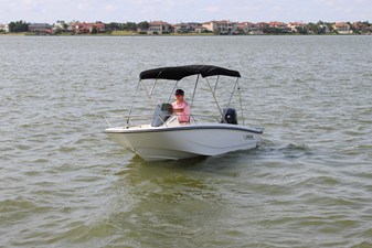 Boston Whaler 130 Super Sport 7 2027 Boston Whaler 130 Super Sport 8