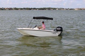 Boston Whaler 130 Super Sport 8 2027 Boston Whaler 130 Super Sport 9