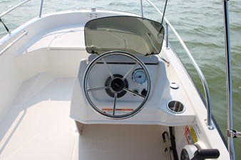 Boston Whaler 130 Super Sport 13 2027 Boston Whaler 130 Super Sport 14