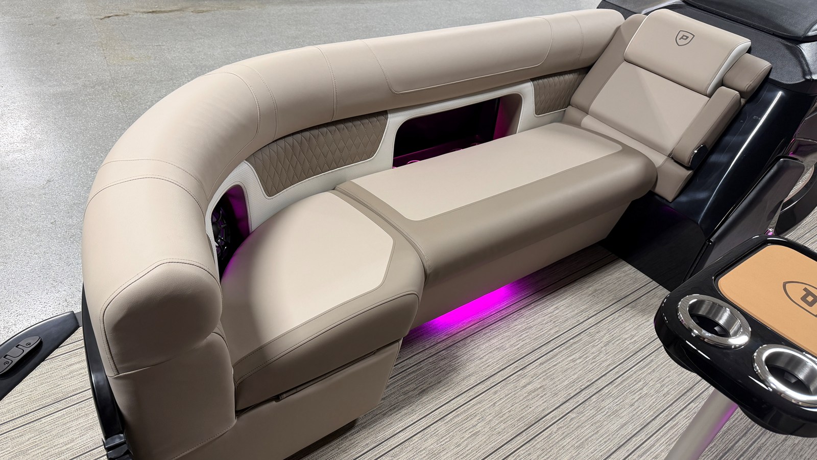 2027 Premier 250SOLARIS 14