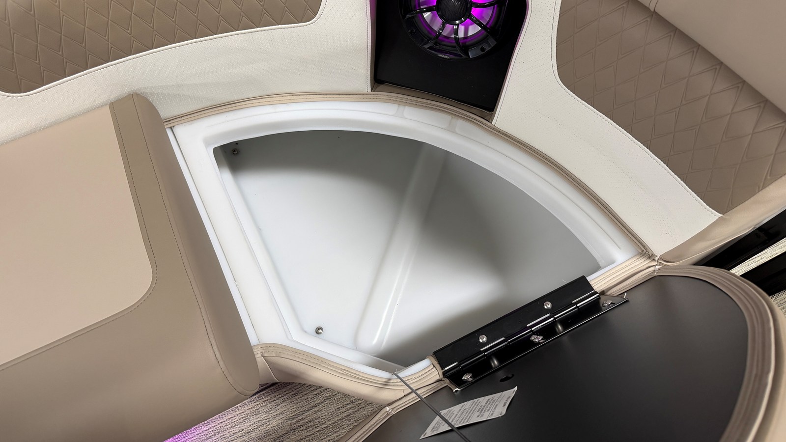 2027 Premier 250SOLARIS 28