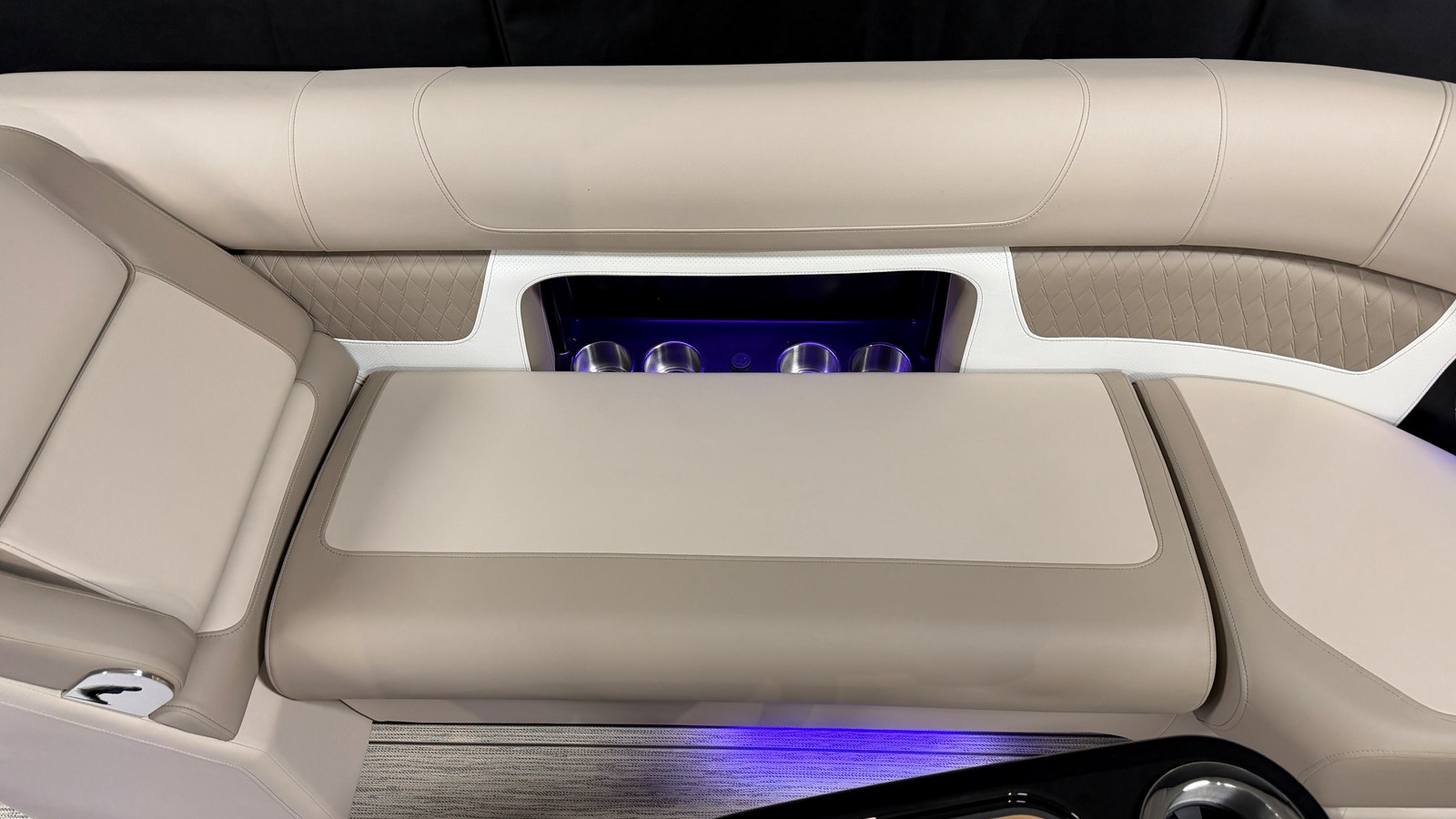 2027 Premier 250SOLARIS 30
