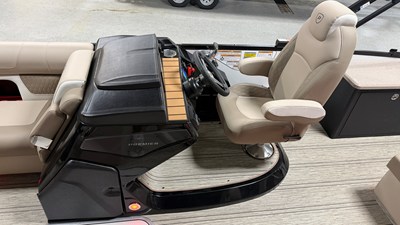 2027 Premier 250SOLARIS 39