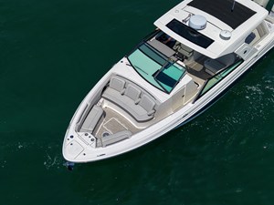Sea Ray SLX 400 Outboard 6 2026 Sea Ray SLX 400 Outboard 7