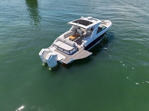 Sea Ray SLX 400 Outboard 14 2026 Sea Ray SLX 400 Outboard 15