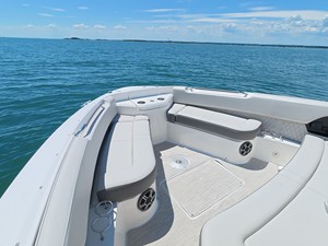 Sea Ray SLX 400 Outboard 49 2026 Sea Ray SLX 400 Outboard 50