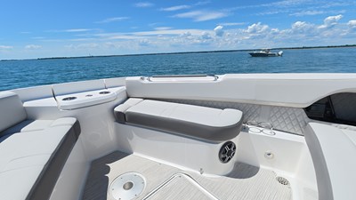 Sea Ray SLX 400 Outboard 52 2026 Sea Ray SLX 400 Outboard 53