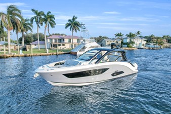 Sea Ray 370 Sundancer 0 2023 Sea Ray 370 Sundancer 1