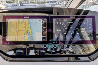 Sea Ray 370 Sundancer 10 2023 Sea Ray 370 Sundancer 11
