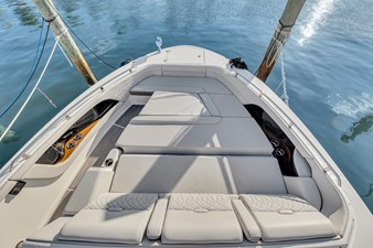 Sea Ray 370 Sundancer 15 2023 Sea Ray 370 Sundancer 16