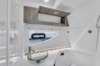 Sea Ray 370 Sundancer 28 2023 Sea Ray 370 Sundancer 29