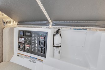 Sea Ray 370 Sundancer 33 2023 Sea Ray 370 Sundancer 34