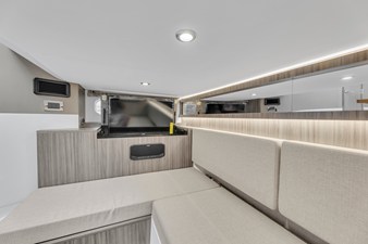 Sea Ray 370 Sundancer 37 2023 Sea Ray 370 Sundancer 38
