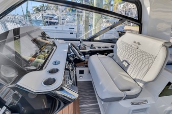 Sea Ray 370 Sundancer 53 2023 Sea Ray 370 Sundancer 54