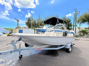 Boston Whaler 170 Montauk 2 2027 Boston Whaler 170 Montauk 3