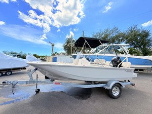 Boston Whaler 170 Montauk 3 2027 Boston Whaler 170 Montauk 4