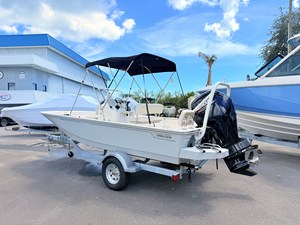 Boston Whaler 170 Montauk 4 2027 Boston Whaler 170 Montauk 5