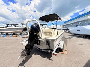 Boston Whaler 170 Montauk 7 2027 Boston Whaler 170 Montauk 8