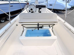 Boston Whaler 170 Montauk 19 2027 Boston Whaler 170 Montauk 20