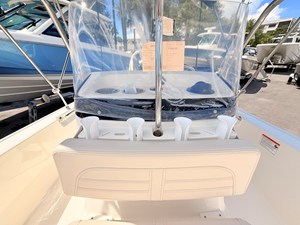 Boston Whaler 170 Montauk 38 2027 Boston Whaler 170 Montauk 39