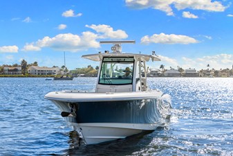 Boston Whaler 350 OUTRAGE 9 2014 Boston Whaler 350 OUTRAGE 10