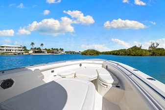 Boston Whaler 350 OUTRAGE 19 2014 Boston Whaler 350 OUTRAGE 20
