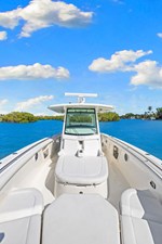 Boston Whaler 350 OUTRAGE 22 2014 Boston Whaler 350 OUTRAGE 23