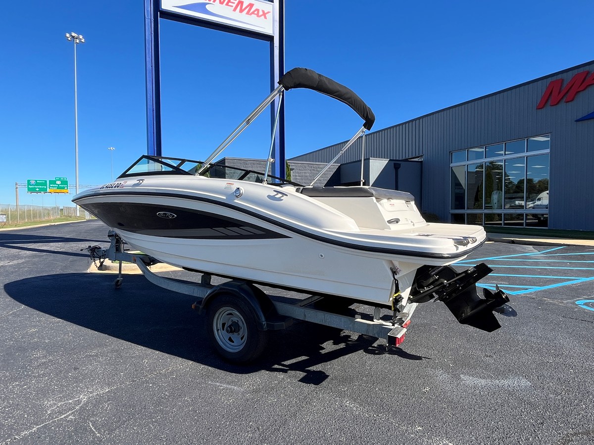 2016 Sea Ray 190 SPX 3