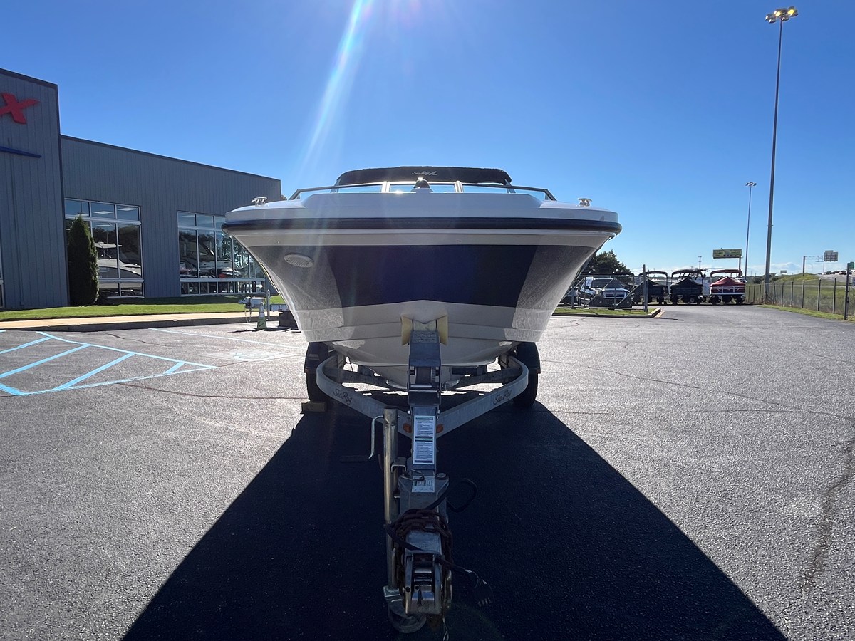 2016 Sea Ray 190 SPX 10