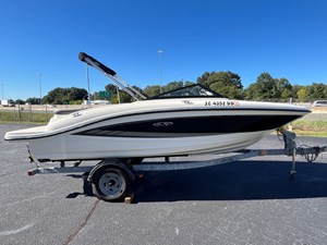 Sea Ray 190 SPX 6 2016 Sea Ray 190 SPX 7