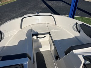 Sea Ray 190 SPX 13 2016 Sea Ray 190 SPX 14