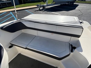 Sea Ray 190 SPX 20 2016 Sea Ray 190 SPX 21