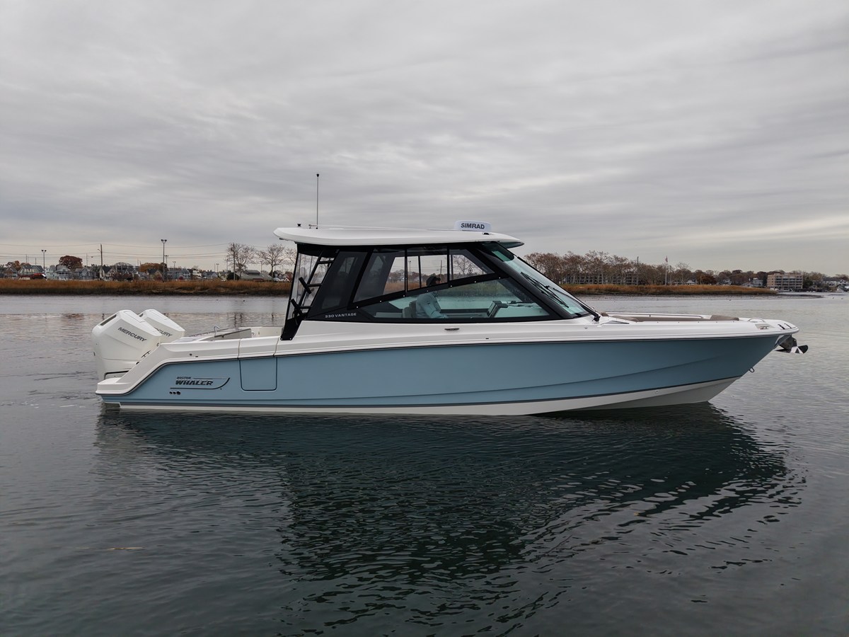 2026 Boston Whaler 330 Vantage 1