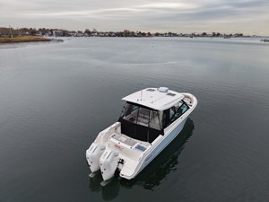 2026 Boston Whaler 330 Vantage 14