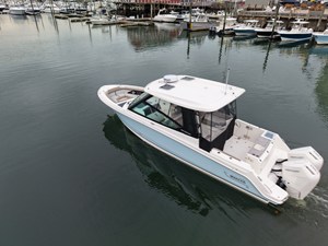 2026 Boston Whaler 330 Vantage 15