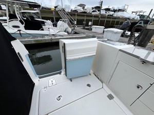 2026 Boston Whaler 330 Vantage 23