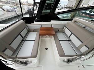 2026 Boston Whaler 330 Vantage 26