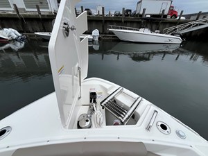 2026 Boston Whaler 330 Vantage 46