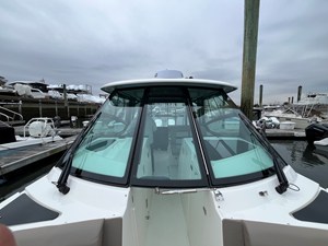 2026 Boston Whaler 330 Vantage 48