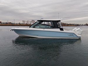 2026 Boston Whaler 330 Vantage 55
