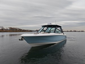 2026 Boston Whaler 330 Vantage 57