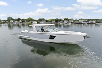 Aviara AV40 Outboard 0 2023 Aviara AV40 Outboard 1