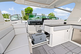 Aviara AV40 Outboard 19 2023 Aviara AV40 Outboard 20