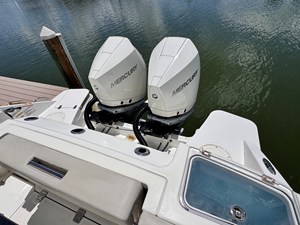 Boston Whaler 280 VANTAGE 3 2022 Boston Whaler 280 VANTAGE 4